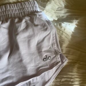 Alo yoga dolphin short